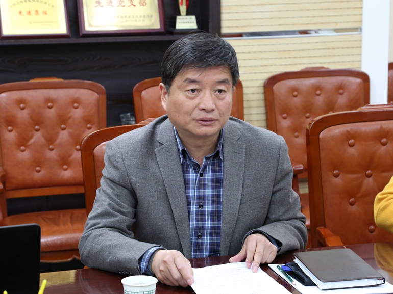 5M0A2585_副本.jpg 5M0A2585_副本.jpg